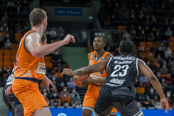 吸引更多国 吸引更多国