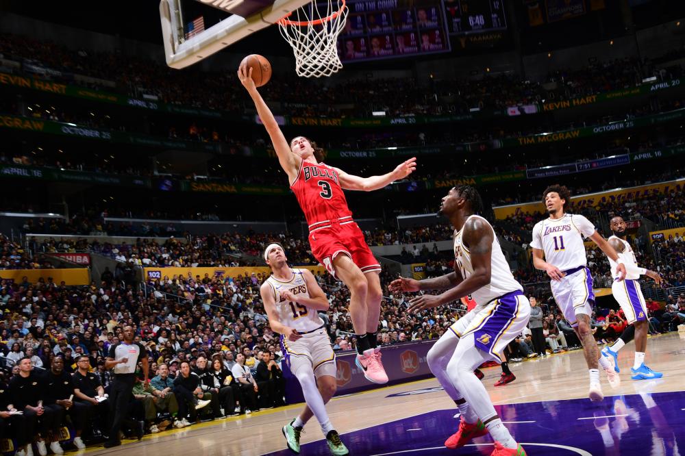 许多球迷提 许多球迷提