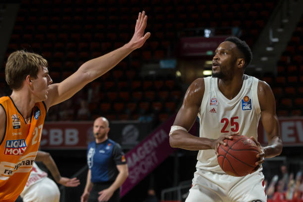 秀球员在比 秀球员在比